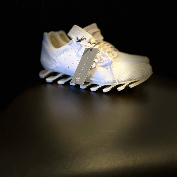 Rick Owens x Adidas in the "Triple White" *Made in Italy* - Picture 3 of 6